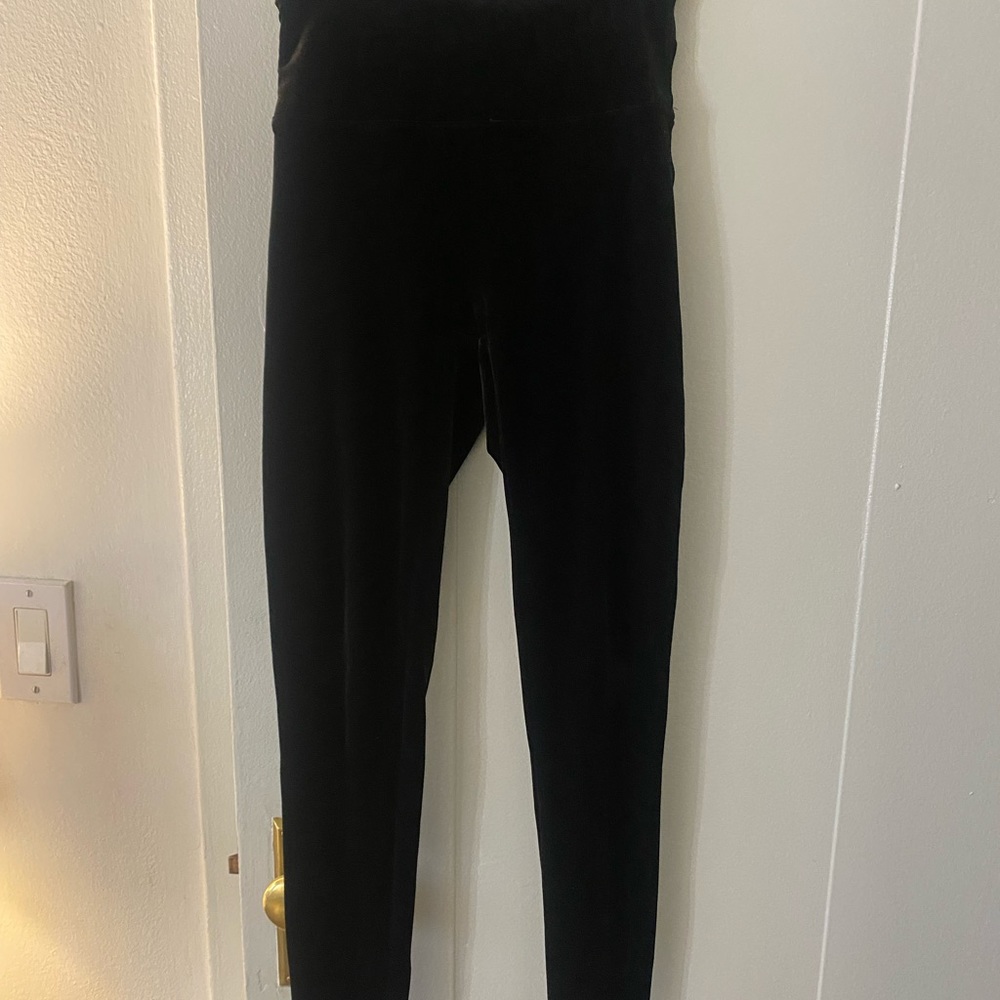 SPANX VELVET LEGGINGS